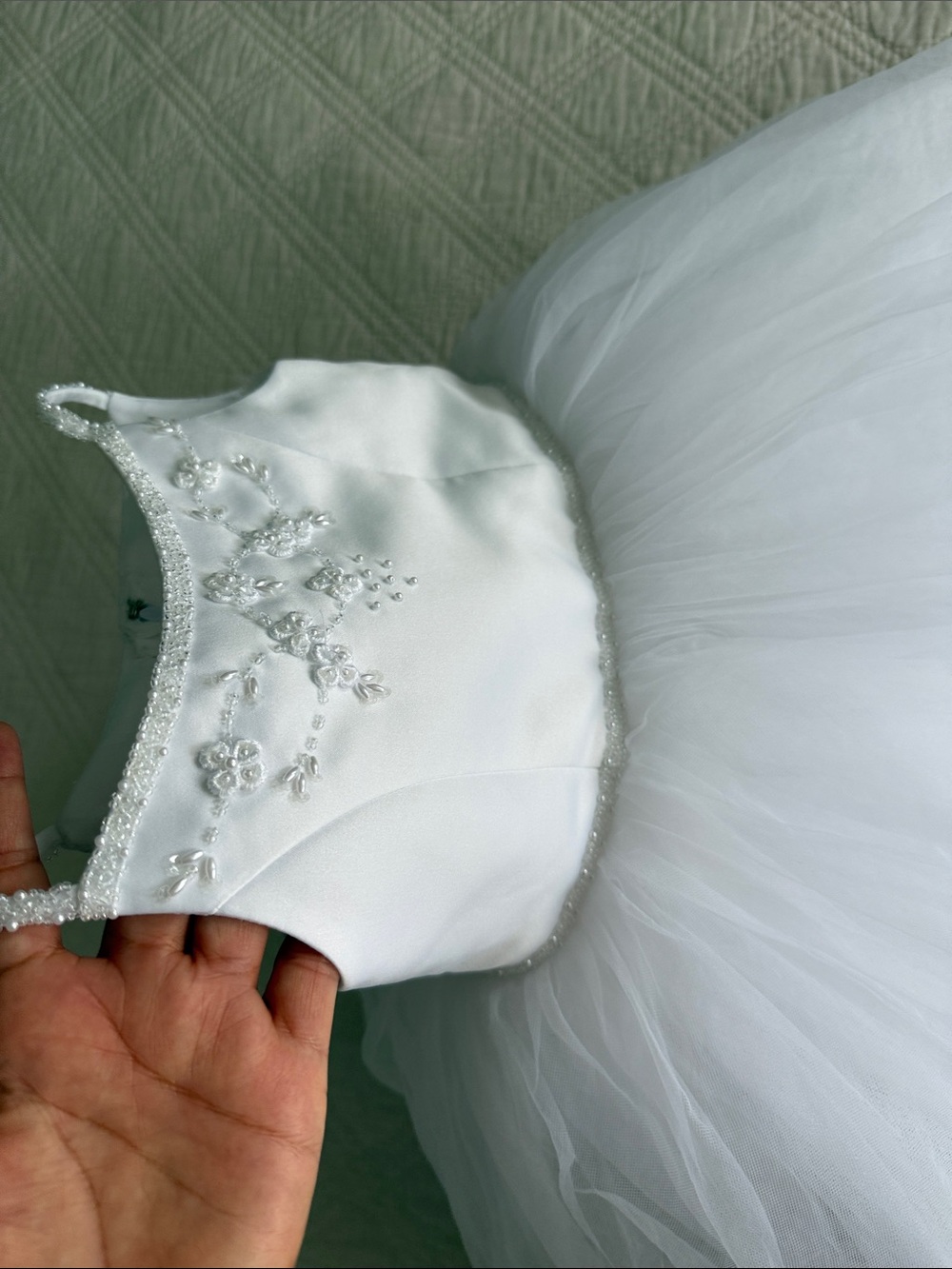 David’s Bridal Michelangelo Flower Girl Dress White Ivory Embroidered Tulle 2T - Picture 13 of 16